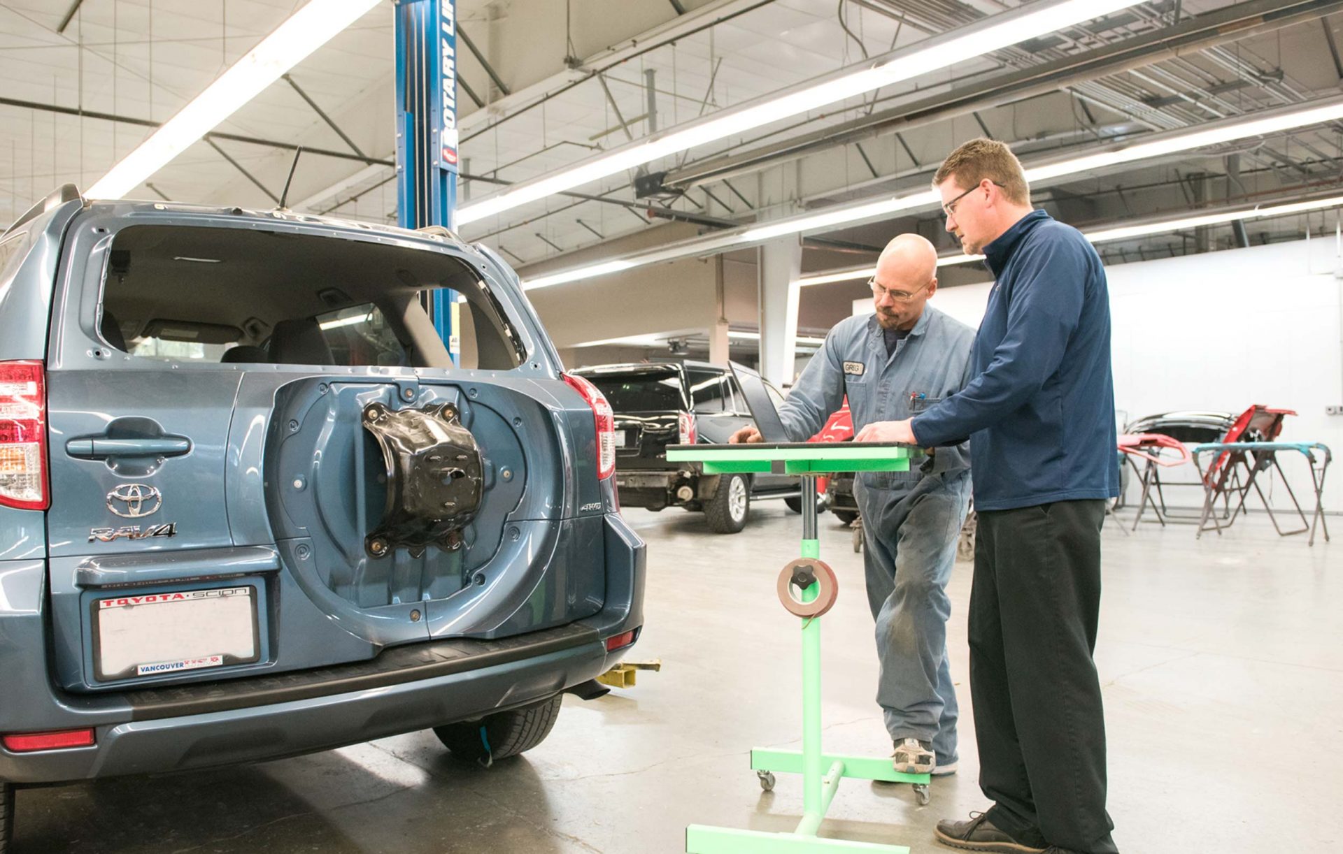 collision repair services